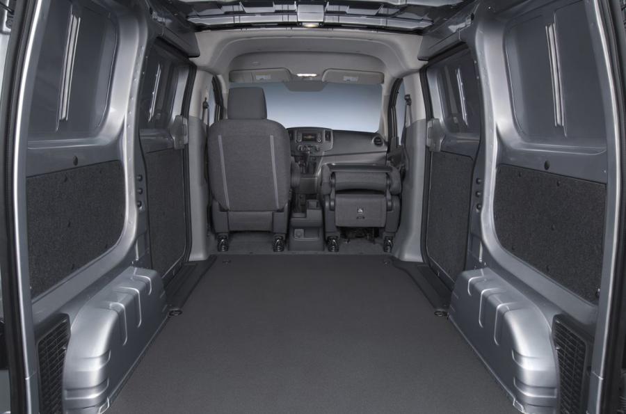  Chevrolet City Express Van 2015 года  (фото 4 из 12)